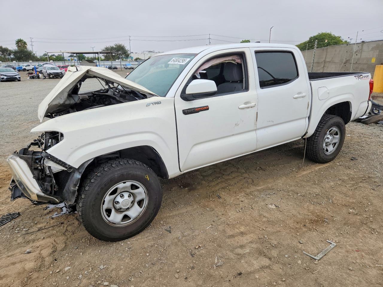 2018 TOYOTA TACOMA SR