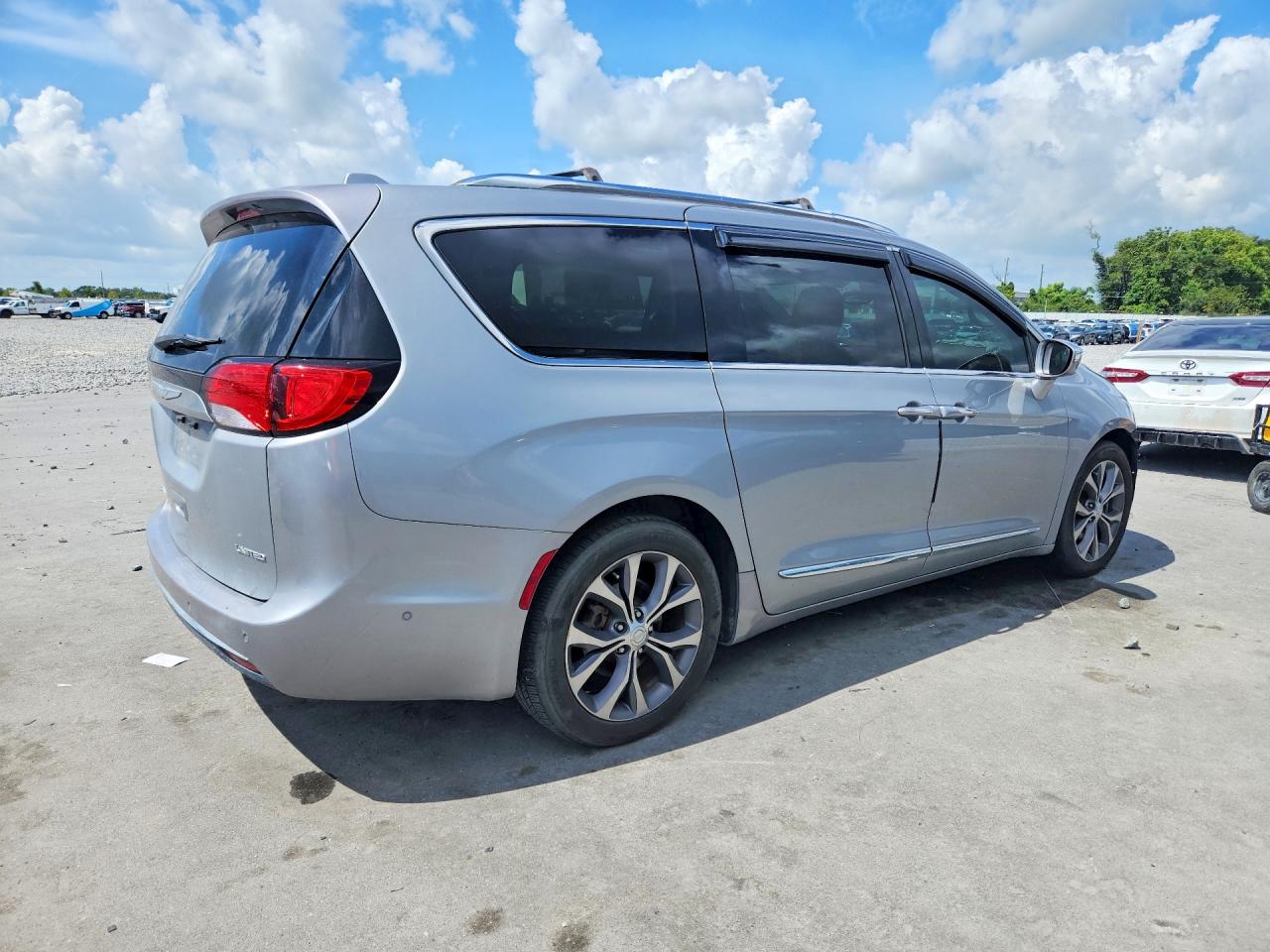 2017 CHRYSLER PACIFICA LIMITED — снимка 3