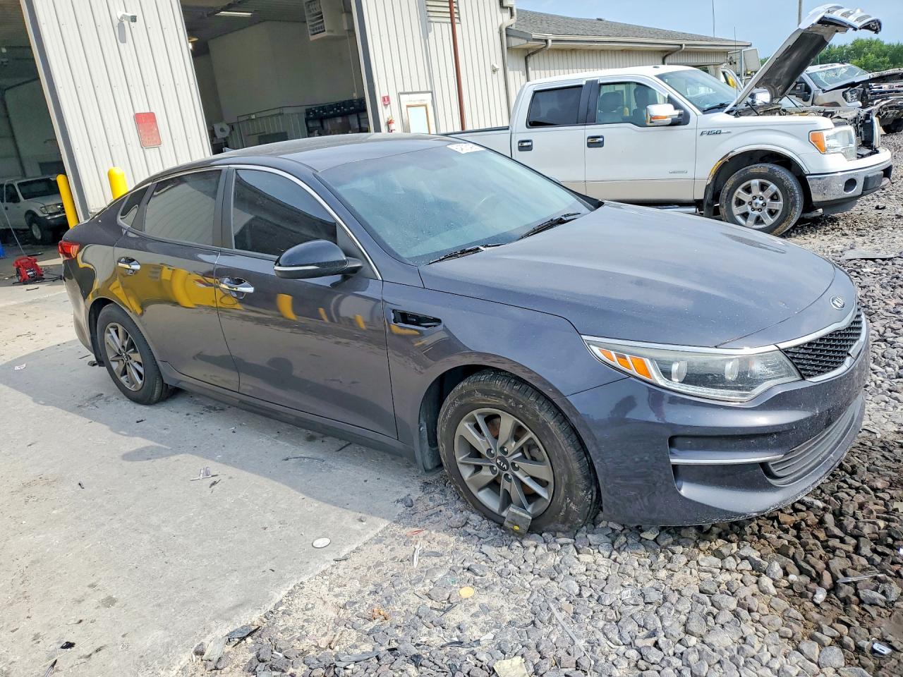 2017 KIA OPTIMA LX — снимка 4
