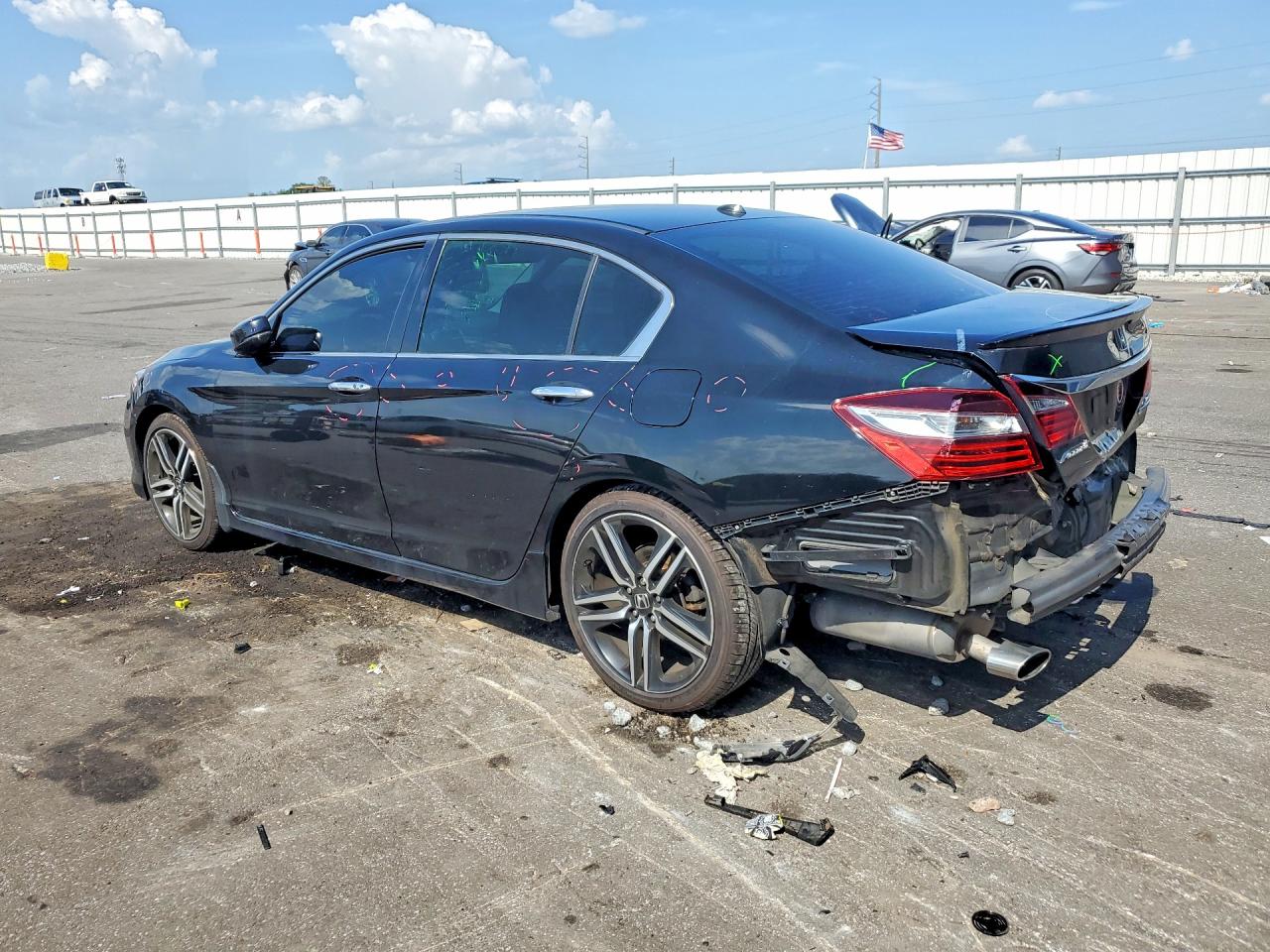 2017 HONDA ACCORD TOURING — снимка 2