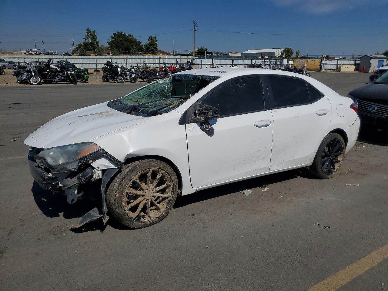 2015 TOYOTA COROLLA LE