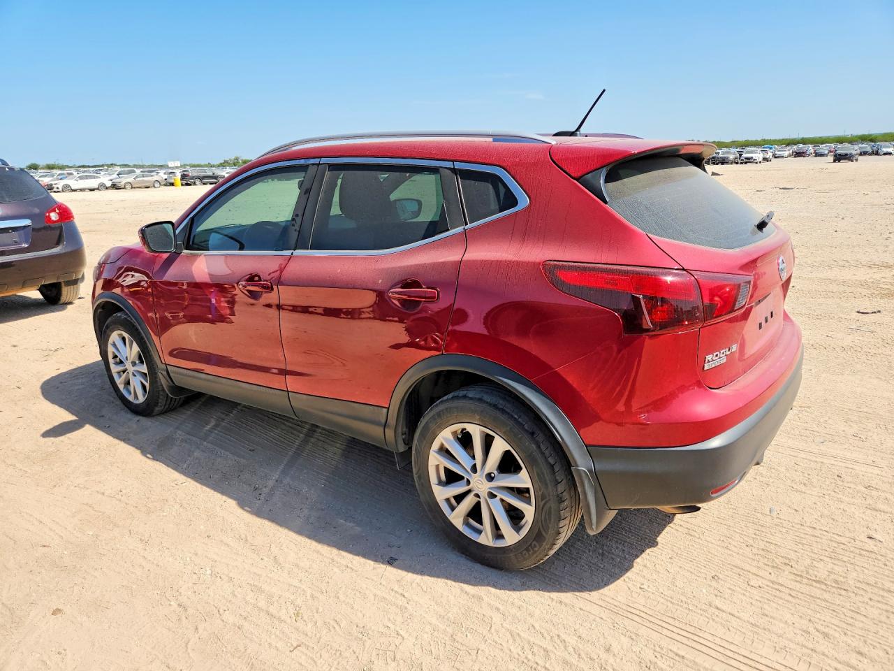 2017 NISSAN ROGUE SPORT SV — снимка 2
