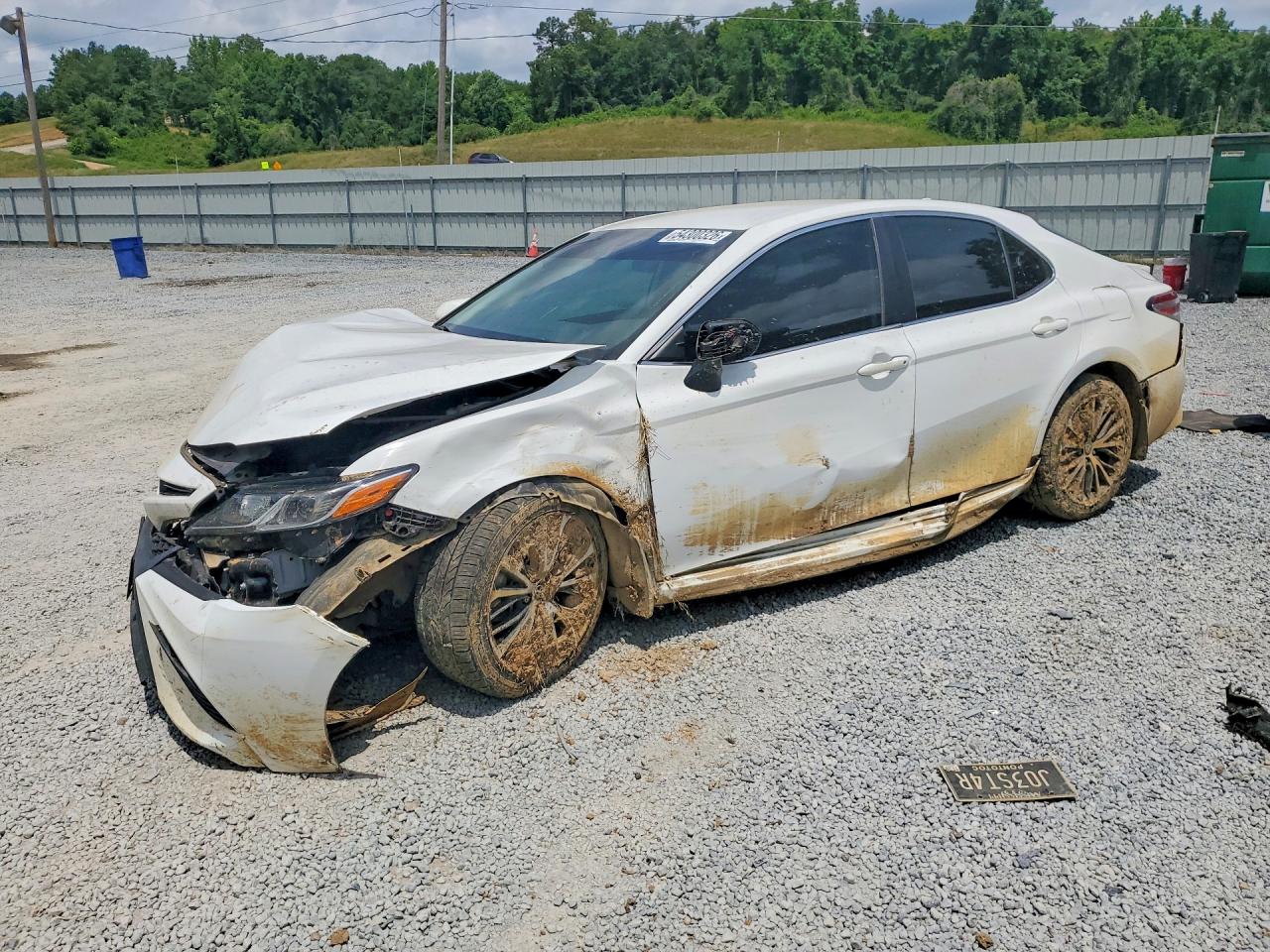 2020 TOYOTA CAMRY SE