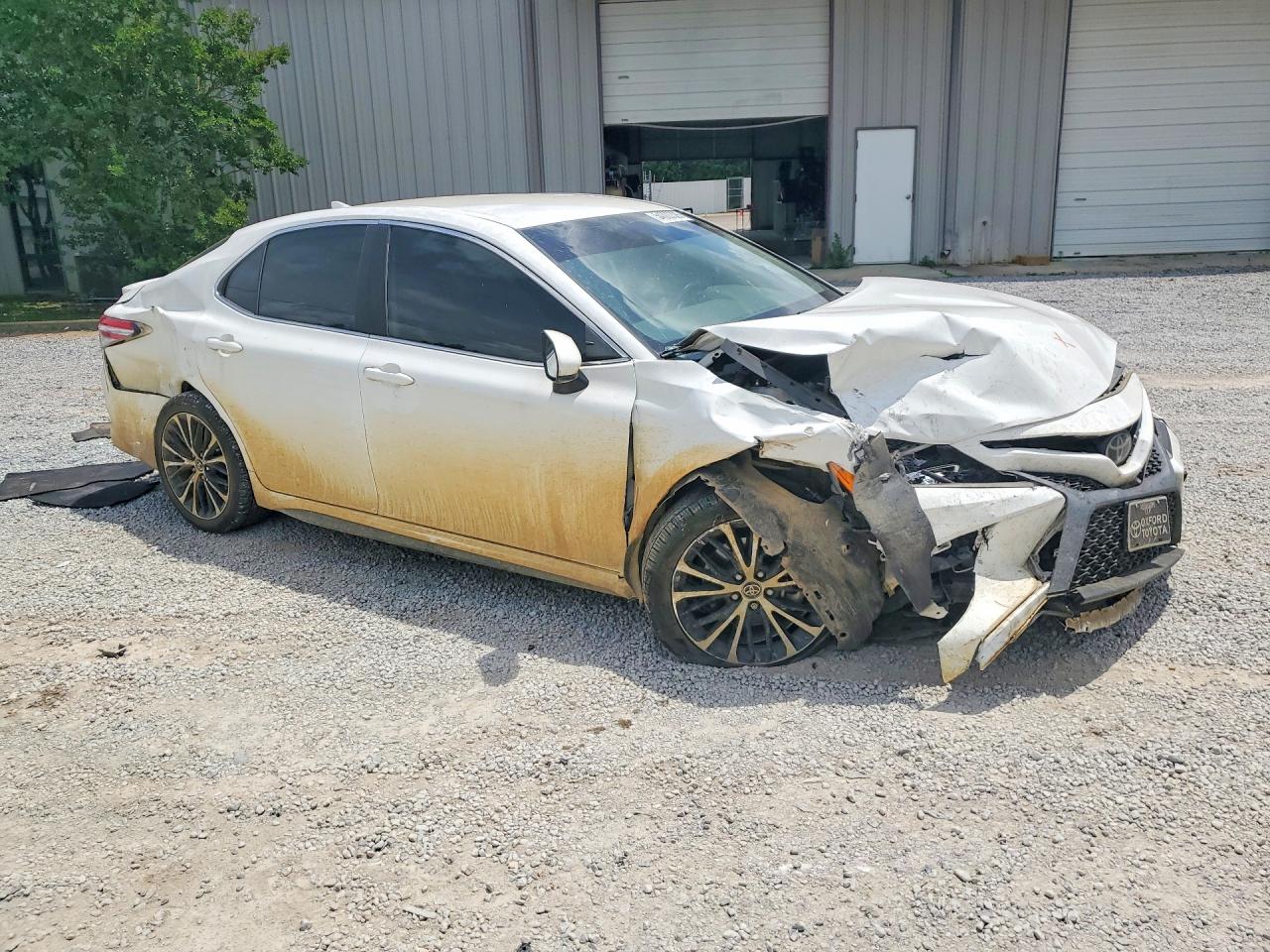 2020 TOYOTA CAMRY SE — снимка 4