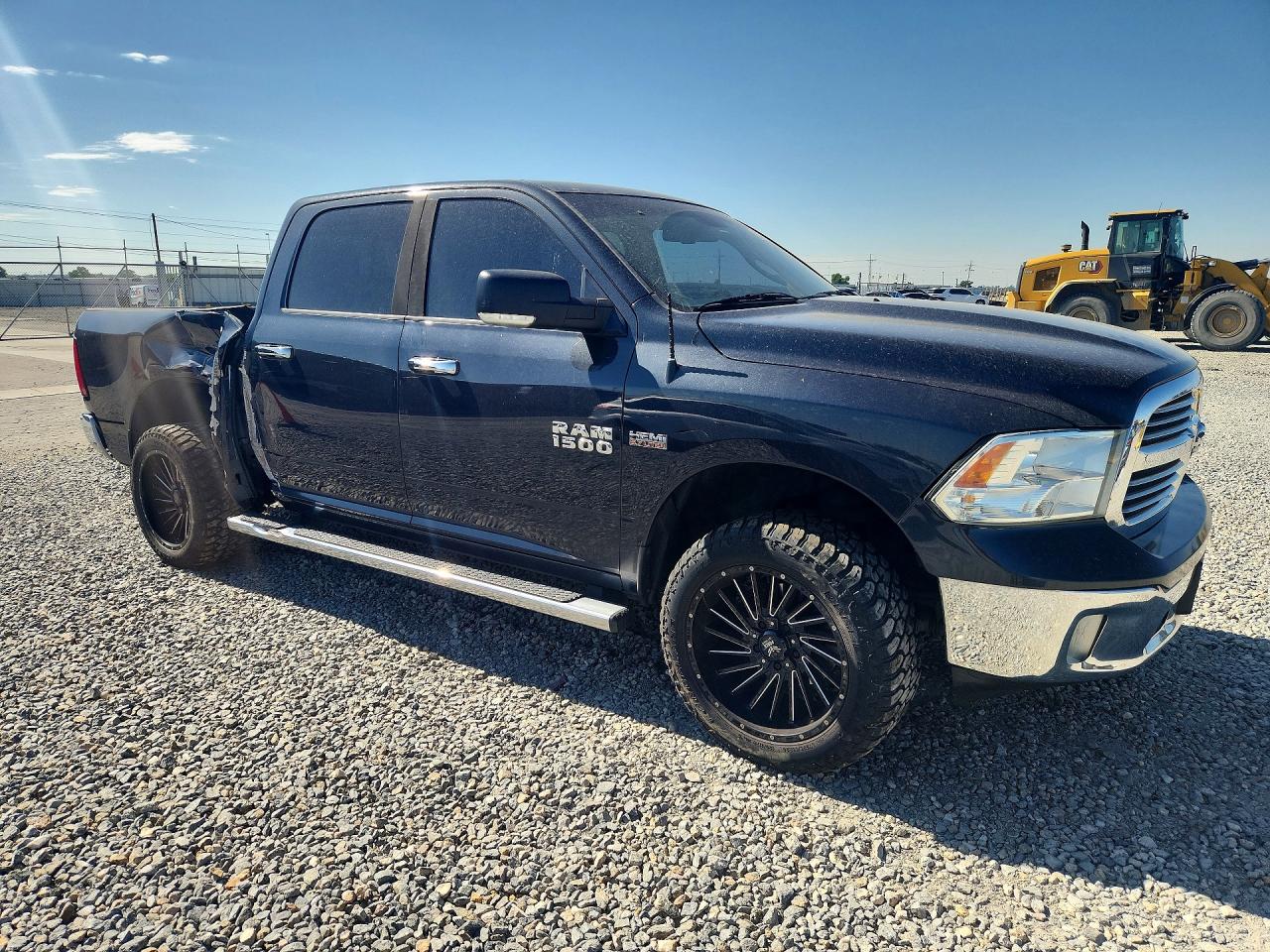2015 RAM 1500 SLT — снимка 4