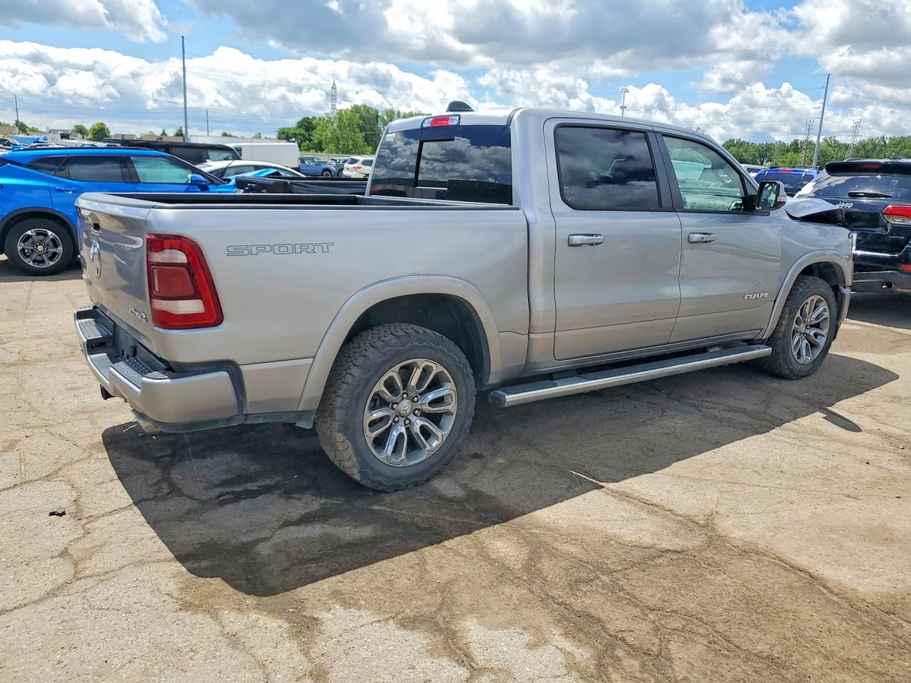 2021 RAM 1500 LARAMIE — снимка 3