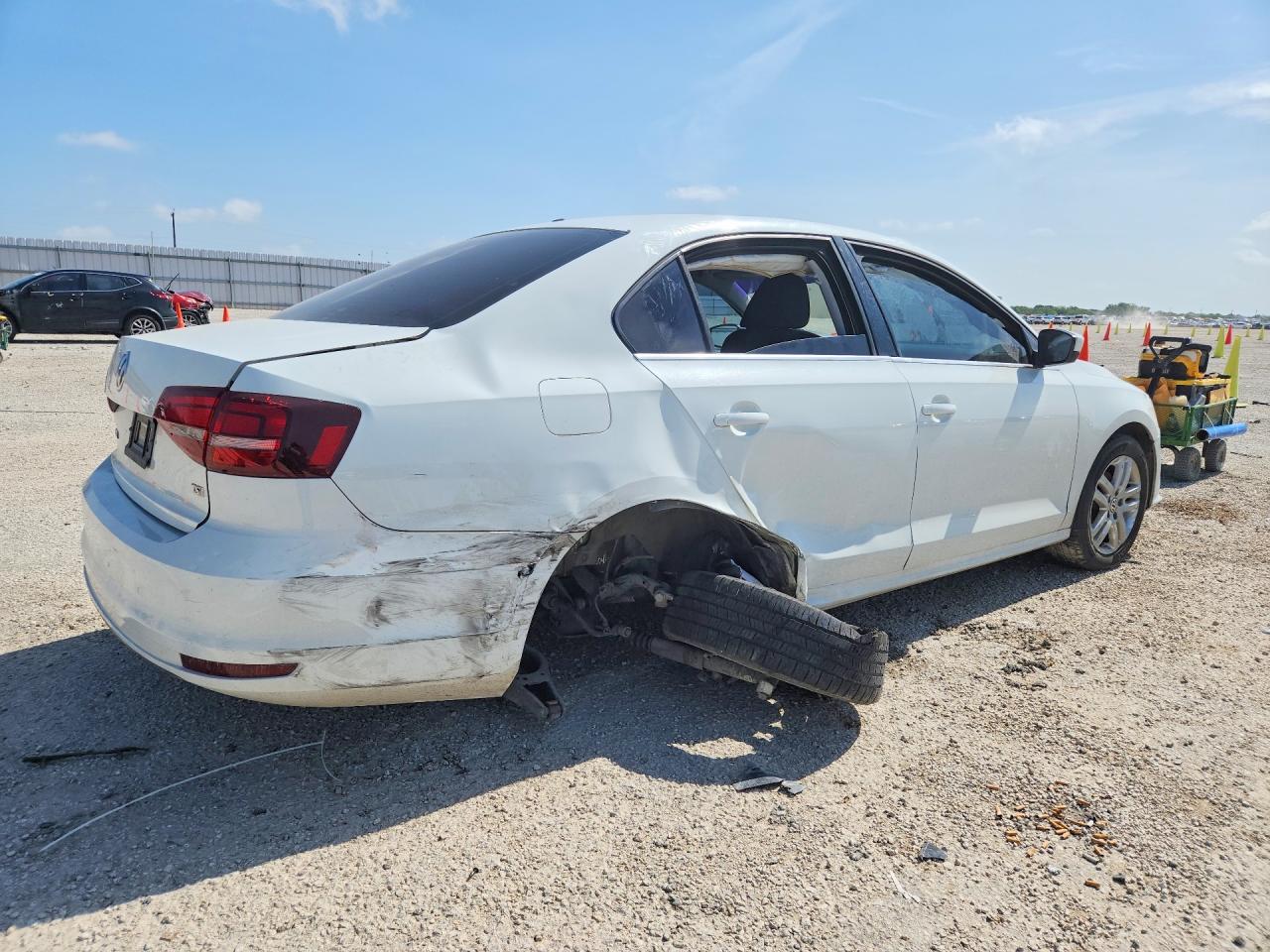 2017 VOLKSWAGEN JETTA S — снимка 3