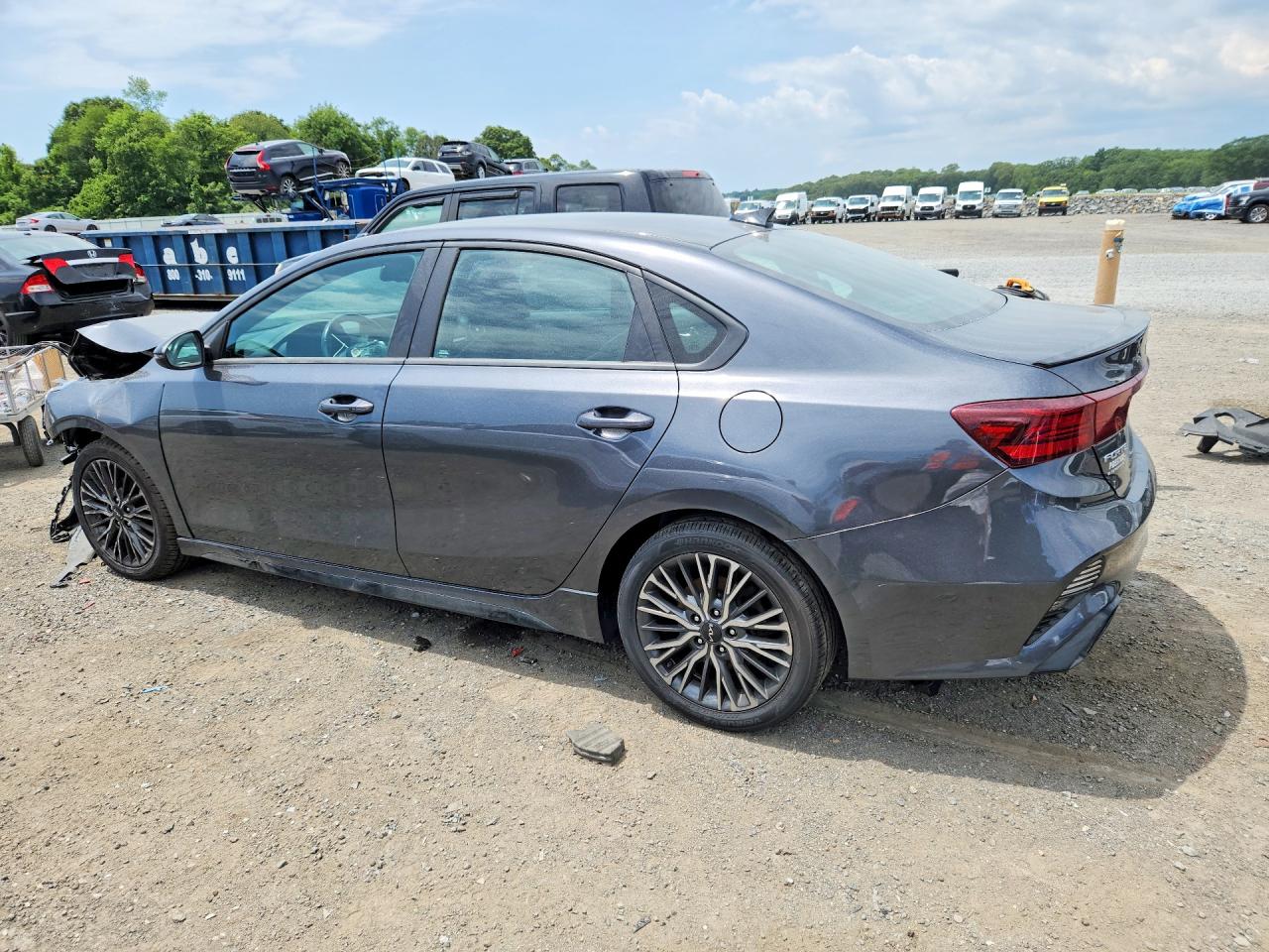 2022 KIA FORTE GT LINE — снимка 2