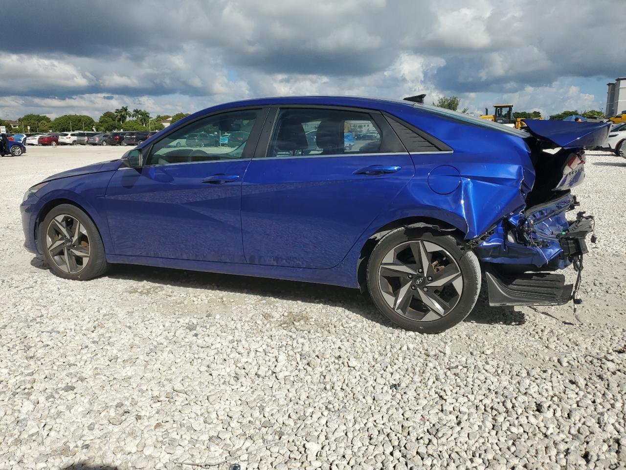 2022 HYUNDAI ELANTRA LIMITED — снимка 2