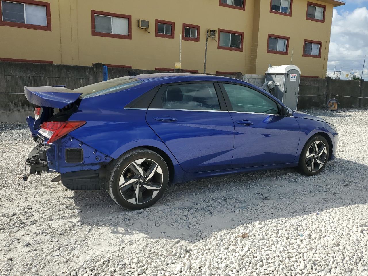 2022 HYUNDAI ELANTRA LIMITED — снимка 3