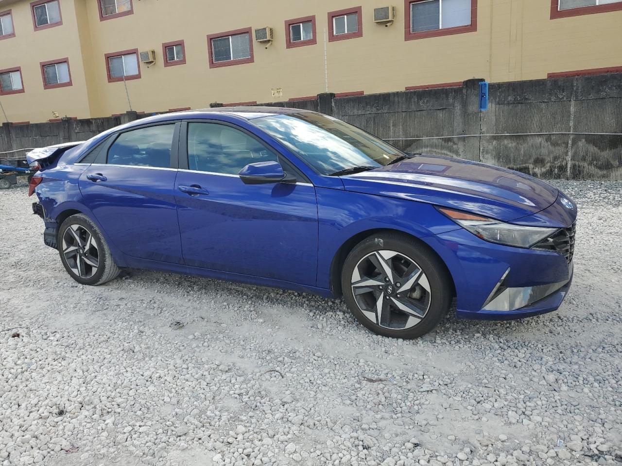 2022 HYUNDAI ELANTRA LIMITED — снимка 4