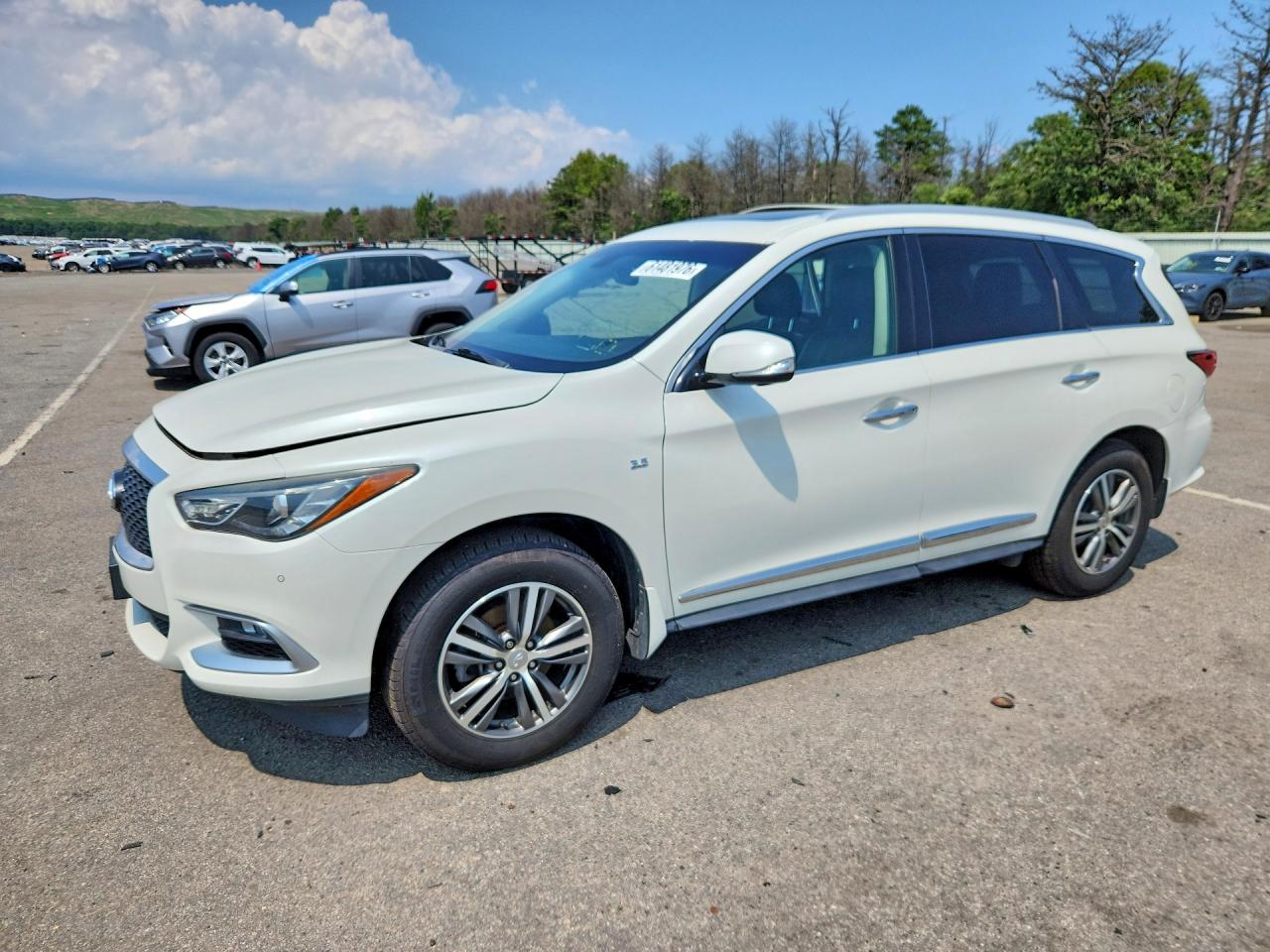 2016 INFINITI QX60 BASE