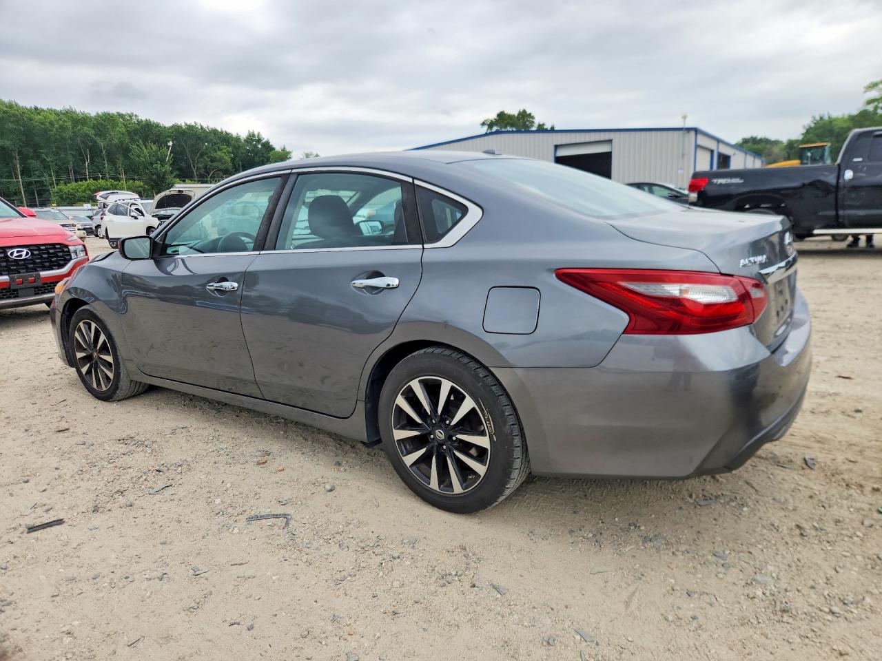 2018 NISSAN ALTIMA SV — снимка 2