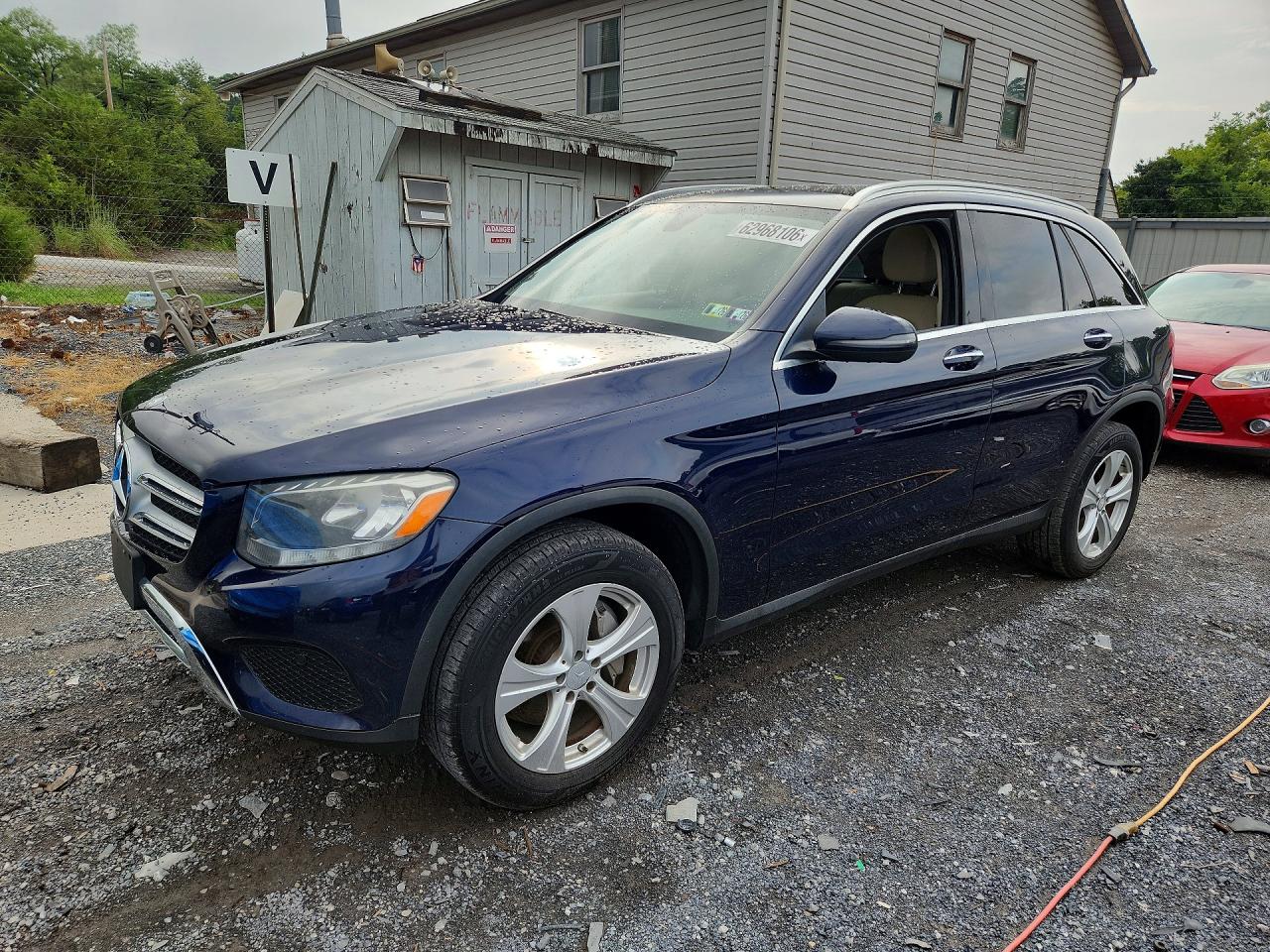 2016 MERCEDES-BENZ GLC 300