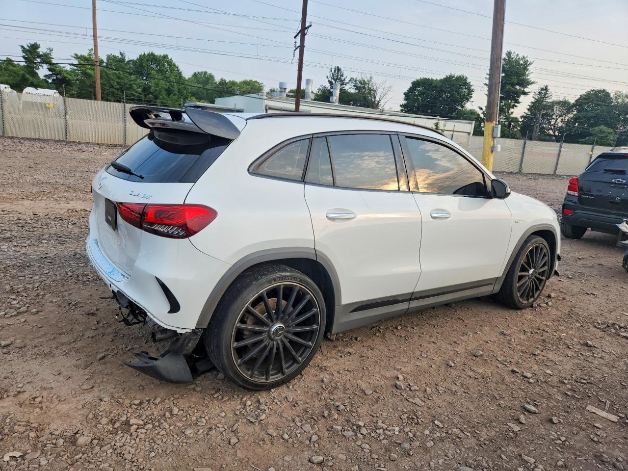 2021 MERCEDES-BENZ GLA 35 AMG — снимка 3