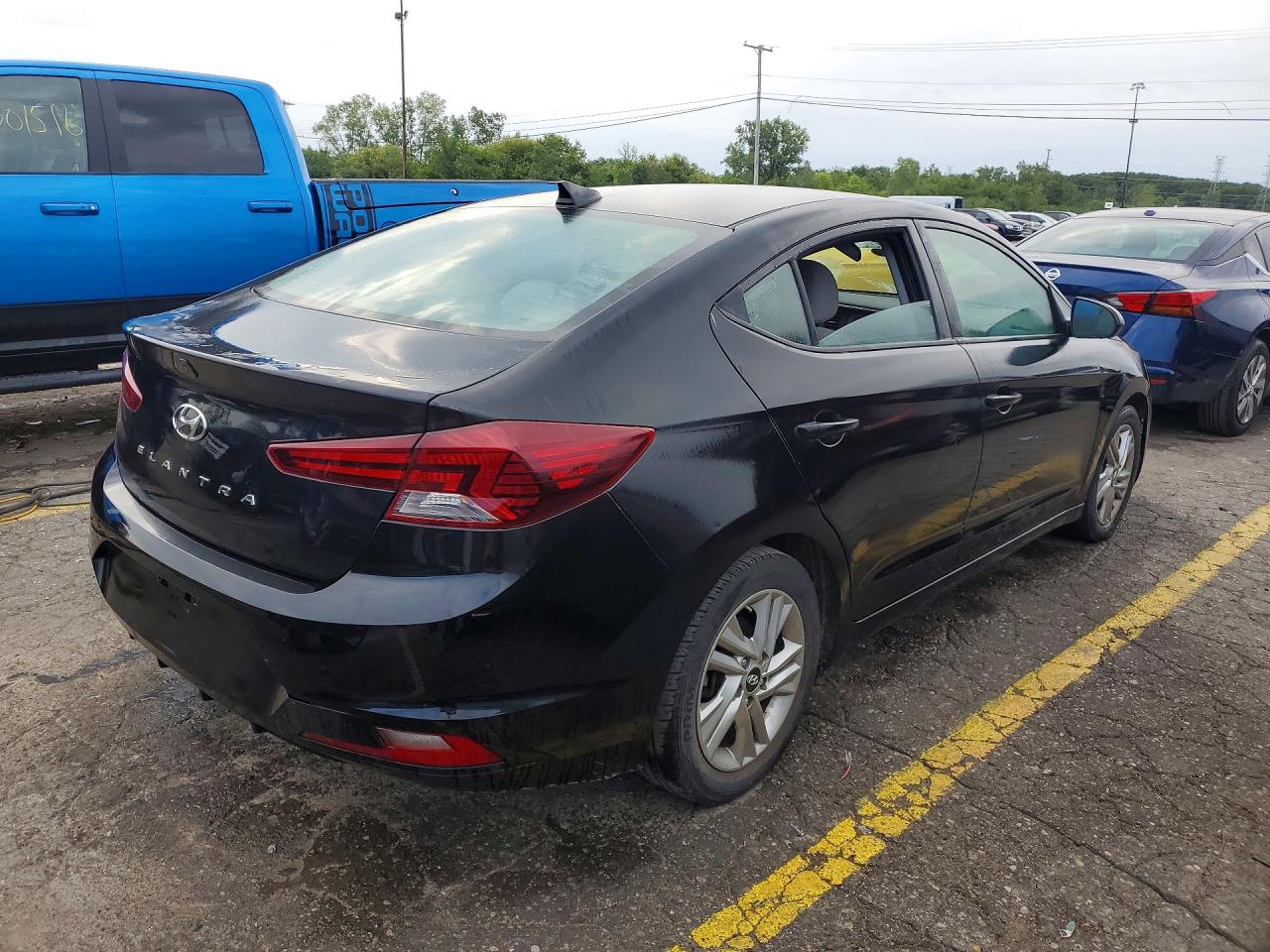 2020 HYUNDAI ELANTRA SEL — снимка 3