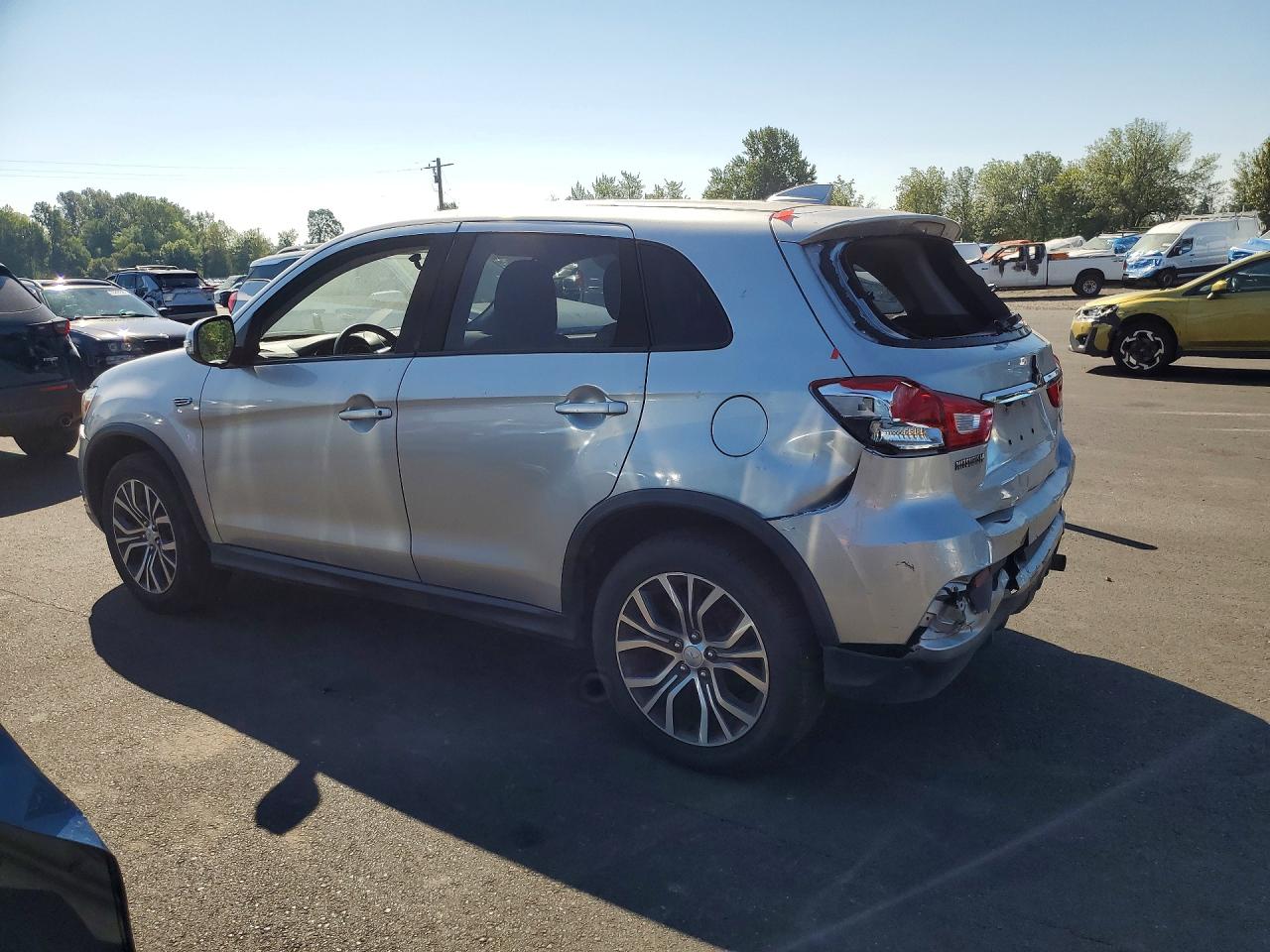 2019 MITSUBISHI OUTLANDER SPORT ES — снимка 2