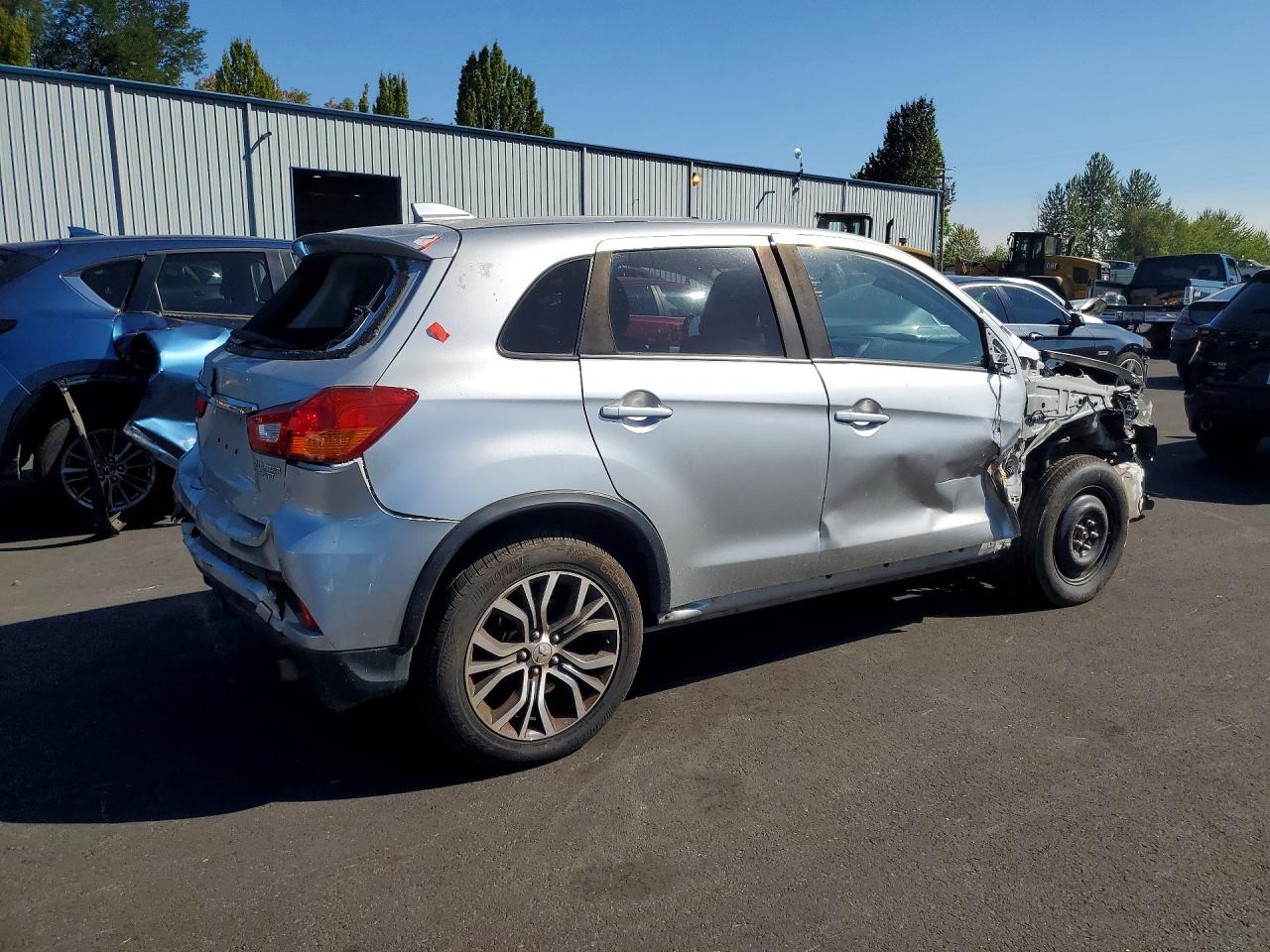 2019 MITSUBISHI OUTLANDER SPORT ES — снимка 3