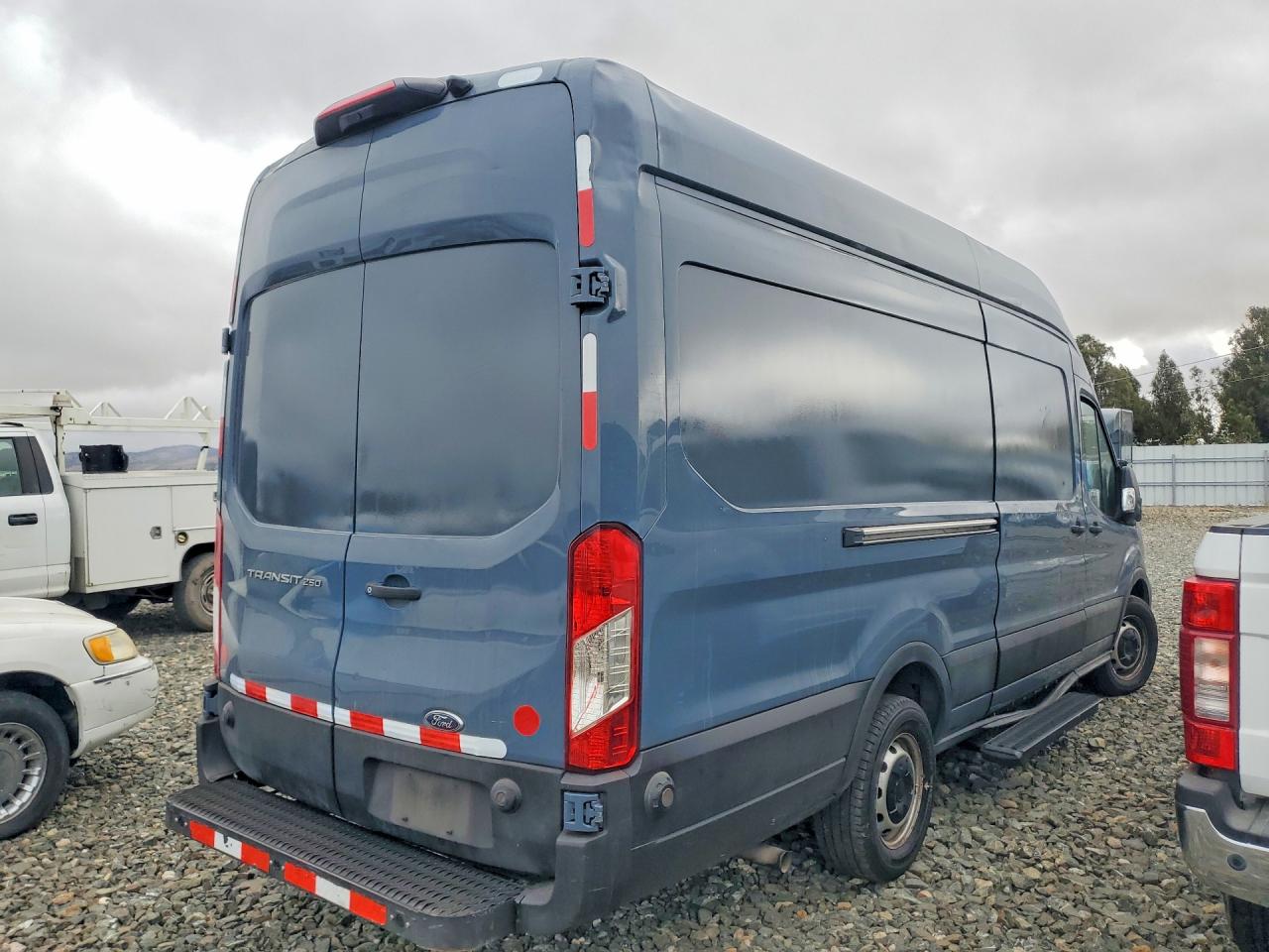 2020 FORD TRANSIT T-250 — снимка 3