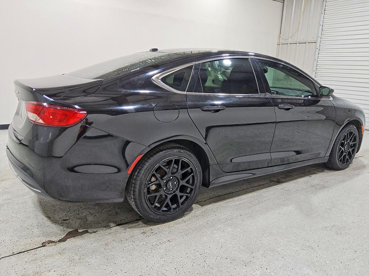 2016 CHRYSLER 200 LIMITED — снимка 3