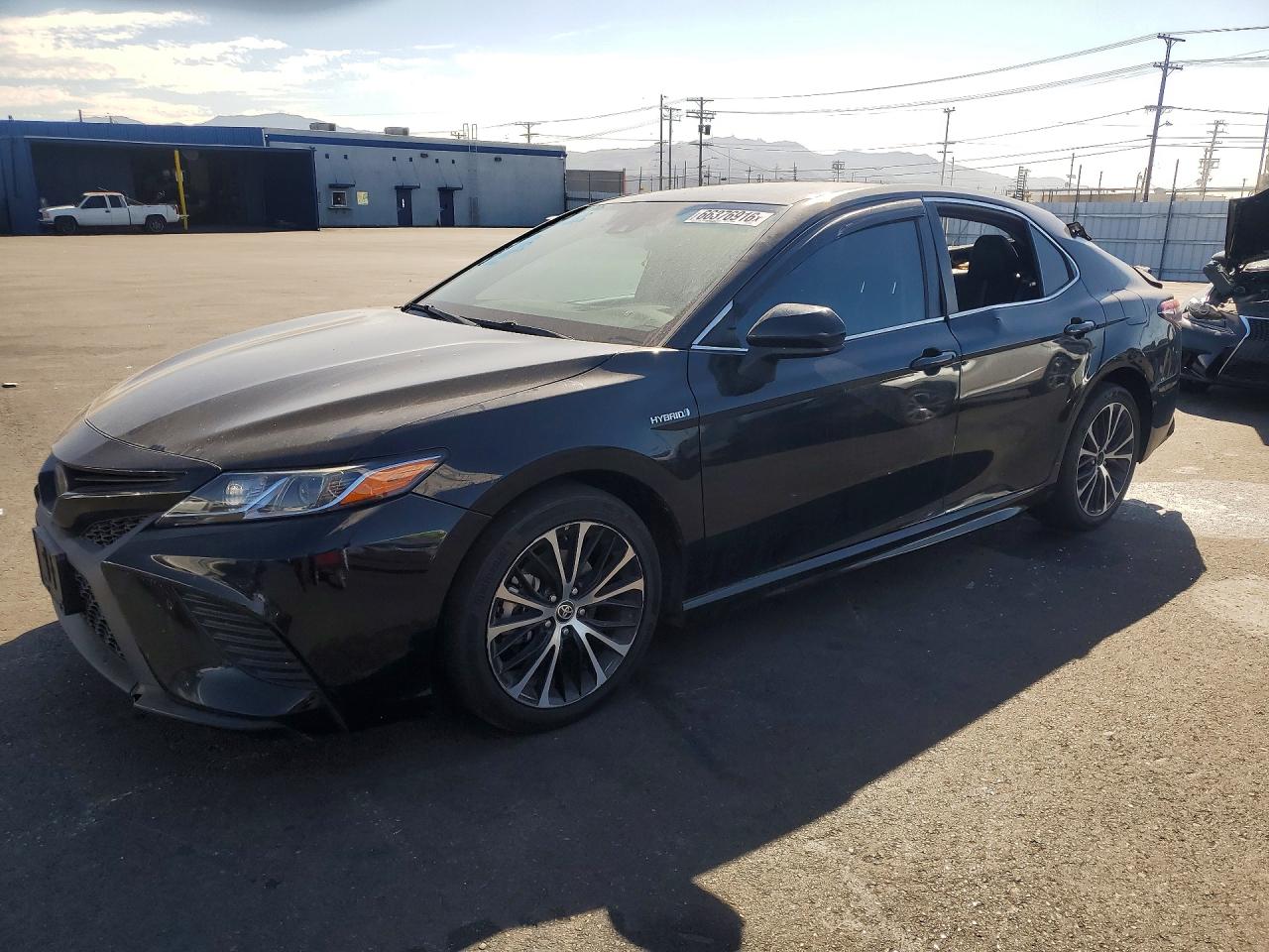 2020 TOYOTA CAMRY SE