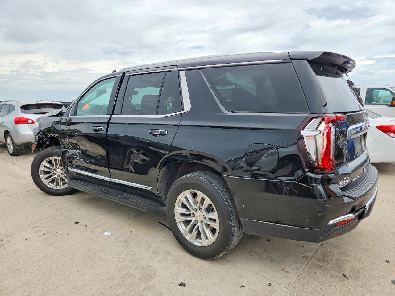 2023 GMC YUKON SLT — снимка 2