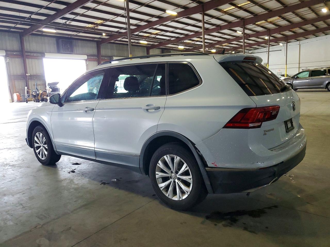 2018 VOLKSWAGEN TIGUAN SE — снимка 2