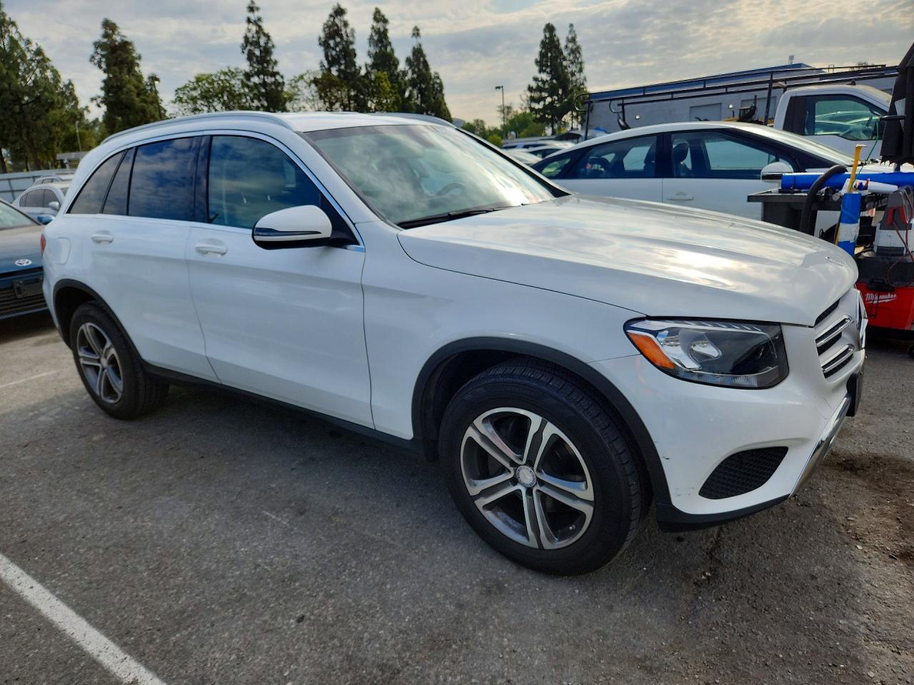2016 MERCEDES-BENZ GLC 300 — снимка 4