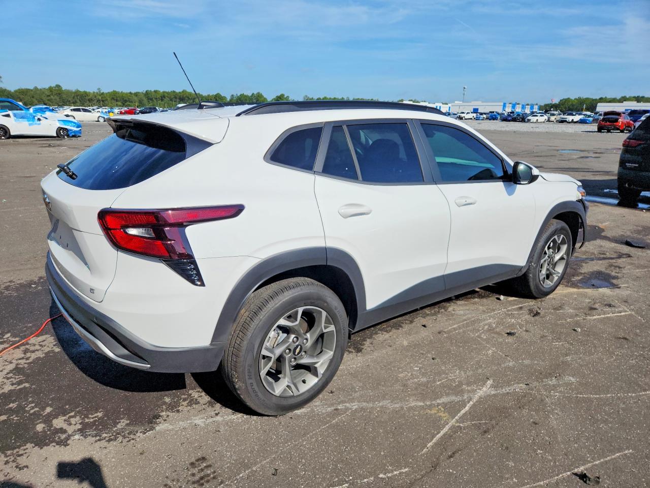 2026 CHEVROLET TRAX 1LT — снимка 3