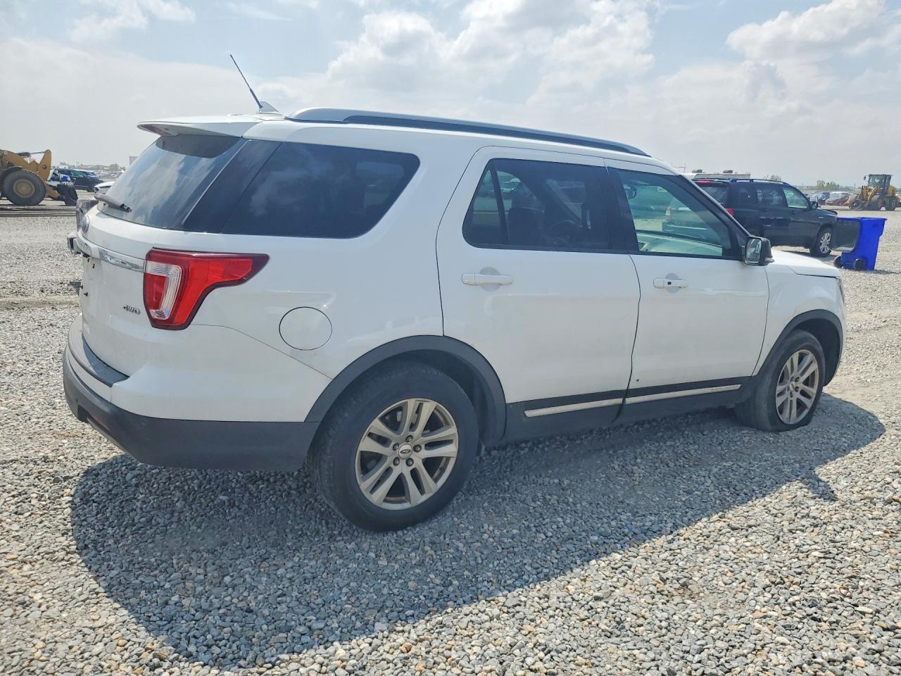 2019 FORD EXPLORER XLT — снимка 3