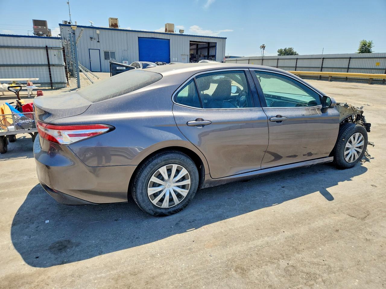 2020 TOYOTA CAMRY LE — снимка 3