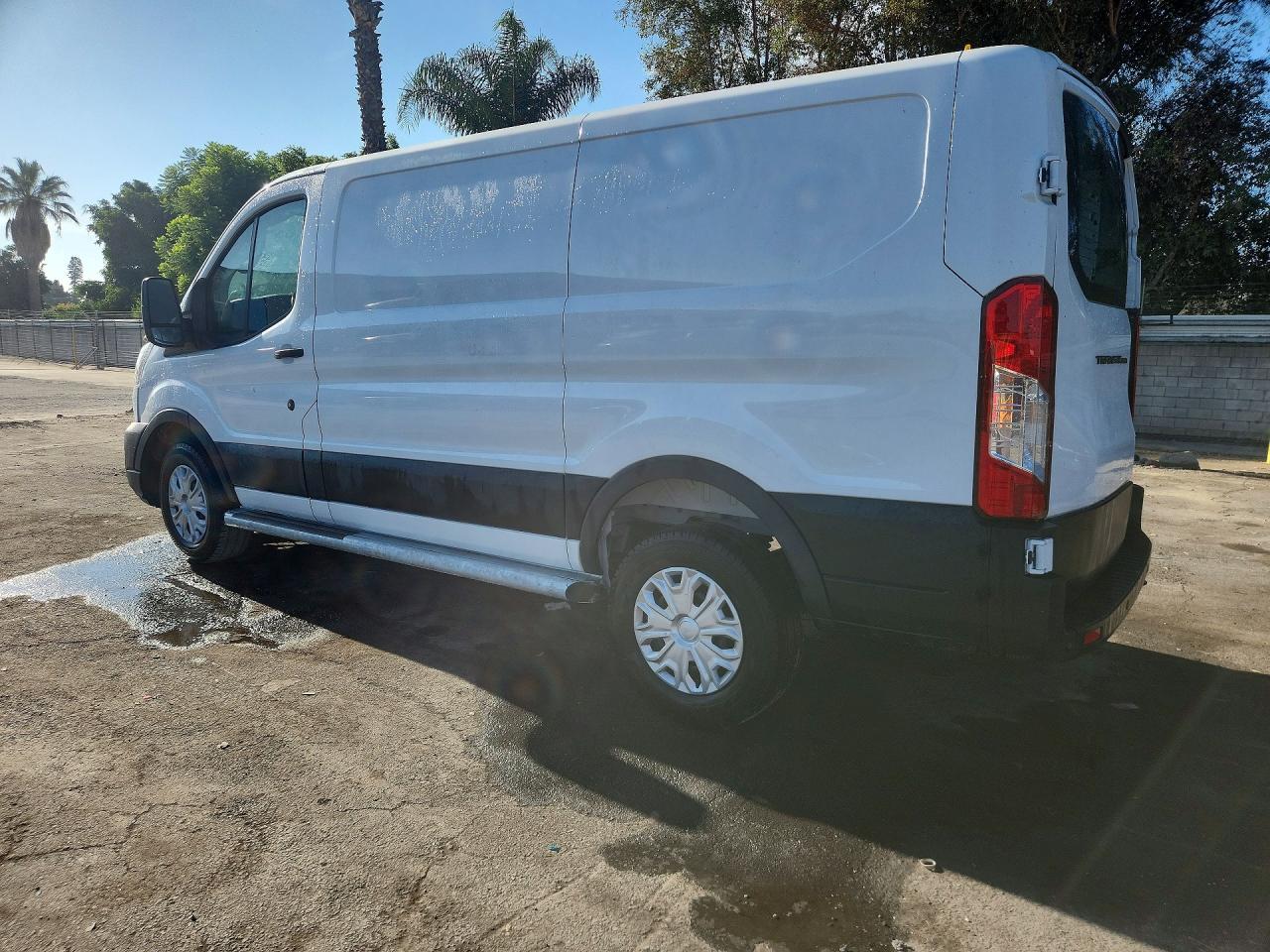 2026 FORD TRANSIT T-250 — снимка 2
