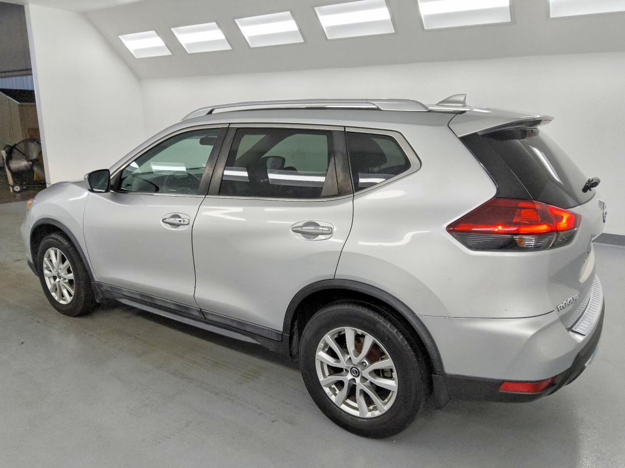 2018 NISSAN ROGUE SV — снимка 2