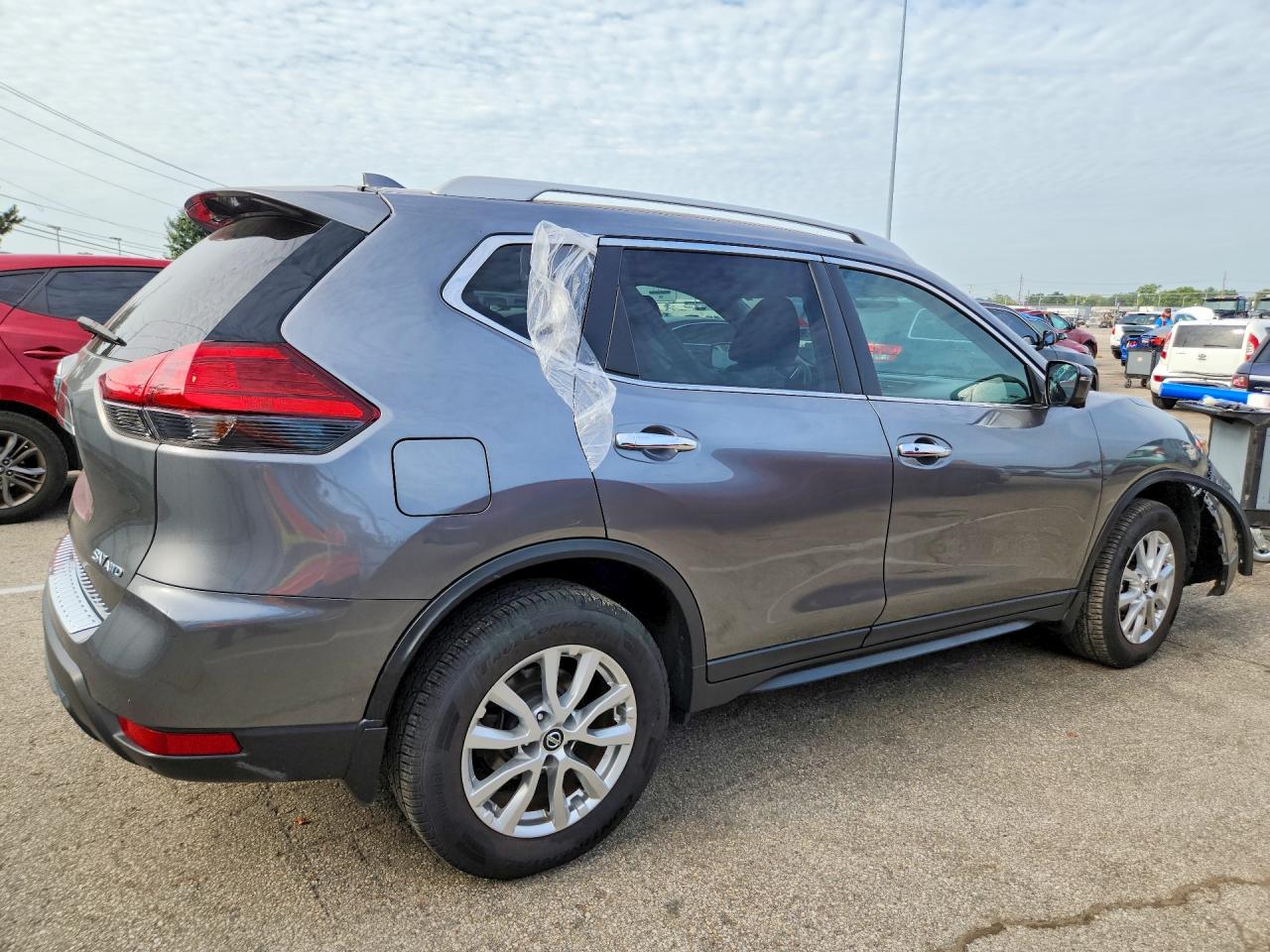 2017 NISSAN ROGUE SV — снимка 3