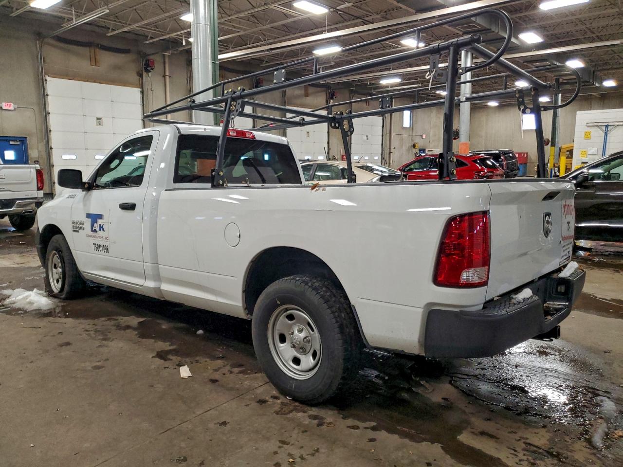 2022 RAM 1500 CLASSIC TRADESMAN — снимка 2