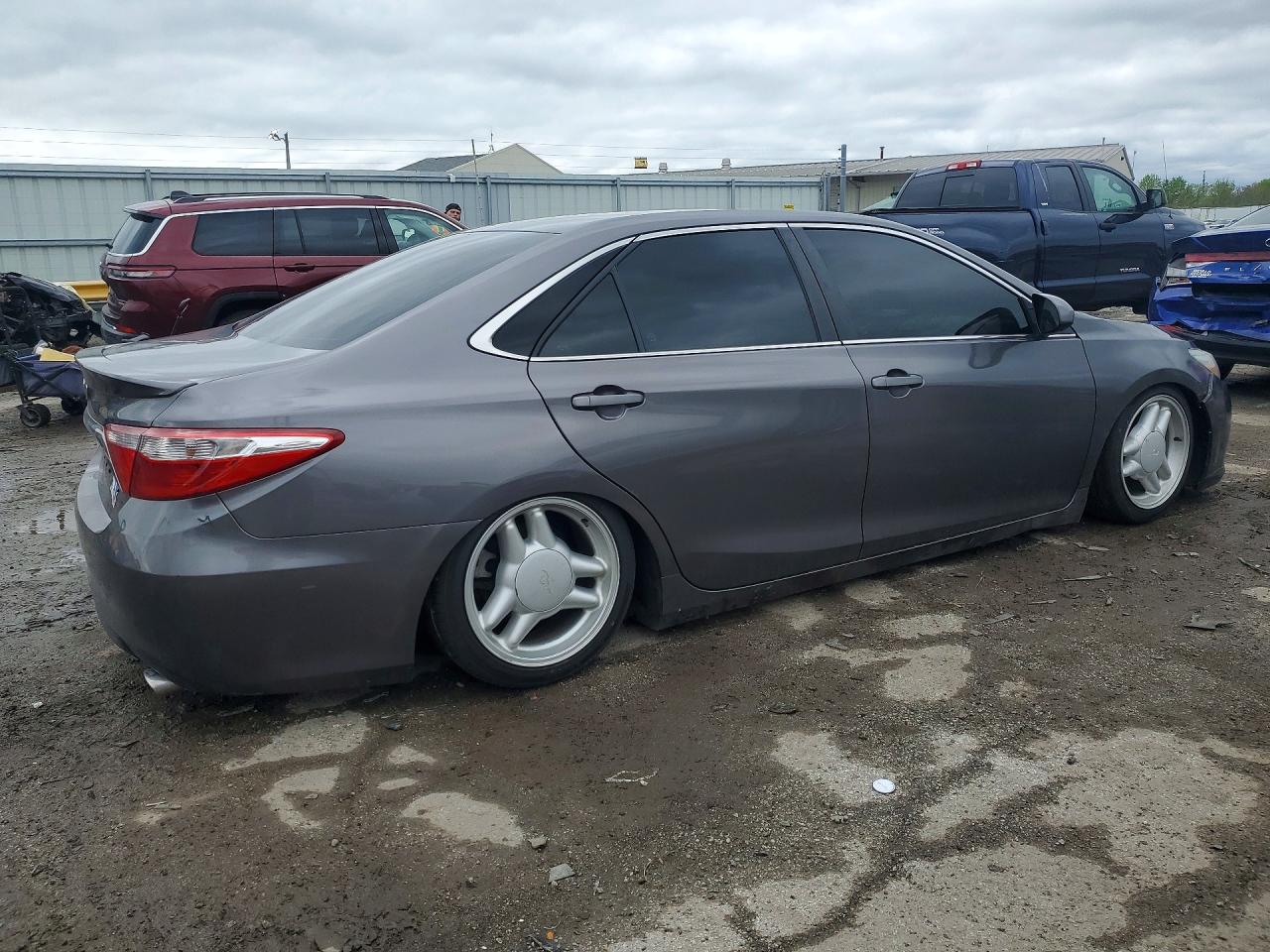 2017 TOYOTA CAMRY SE — снимка 3