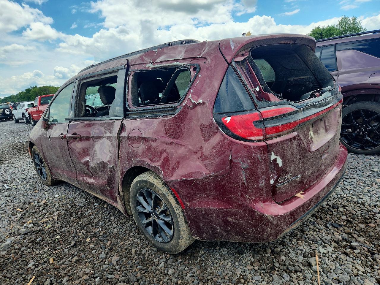 2021 CHRYSLER PACIFICA TOURING — снимка 2