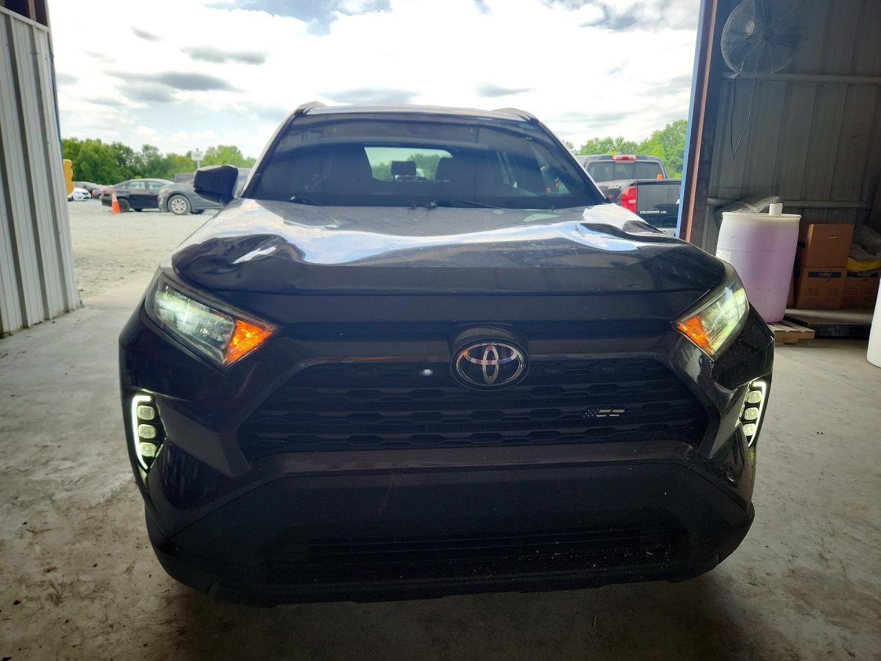 2020 TOYOTA RAV4 XLE — снимка 5