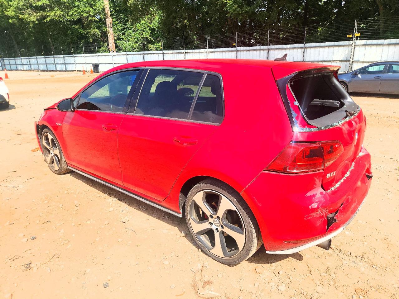 2015 VOLKSWAGEN GTI — снимка 2