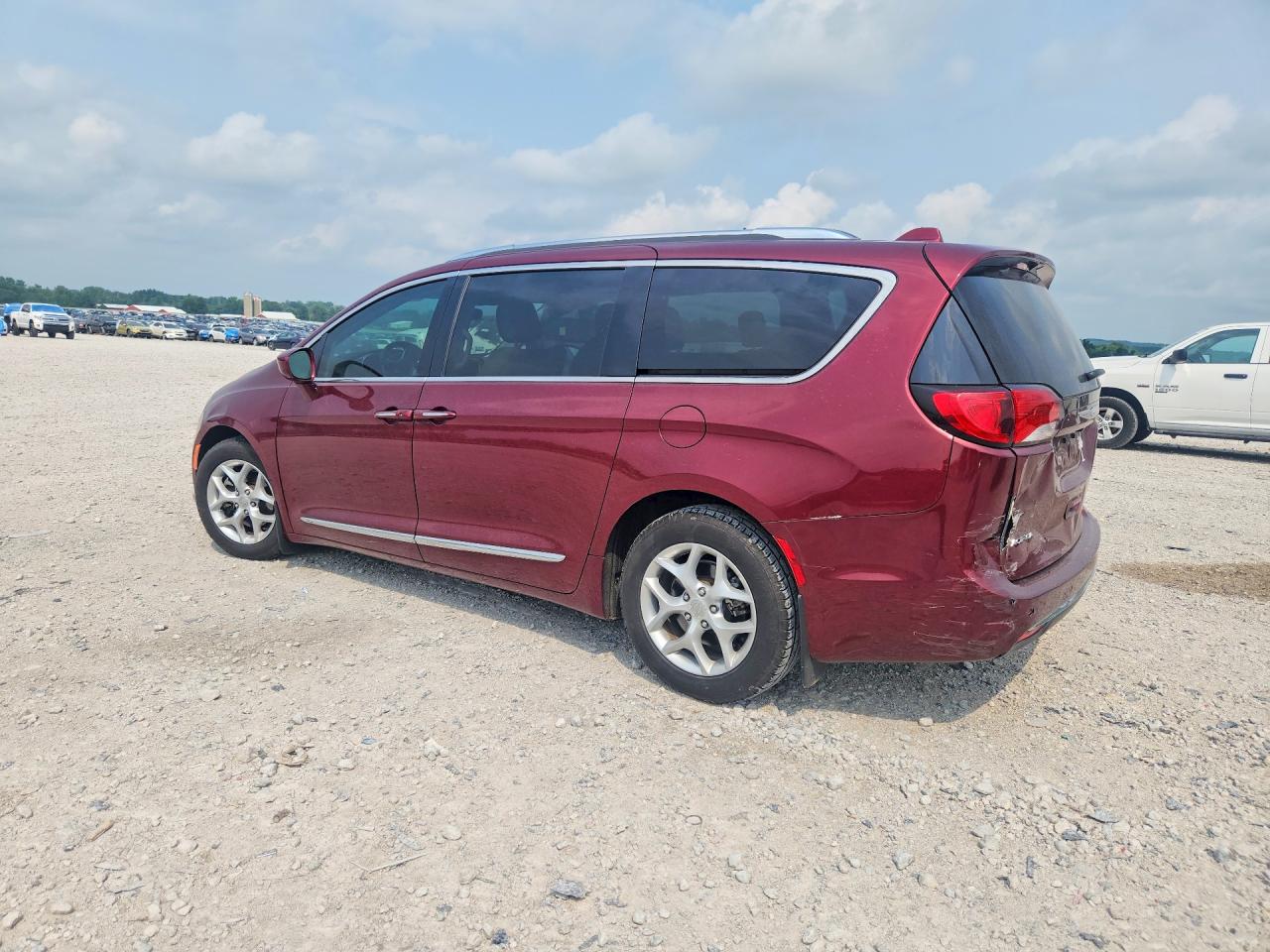 2017 CHRYSLER PACIFICA TOURING L PLUS — снимка 2