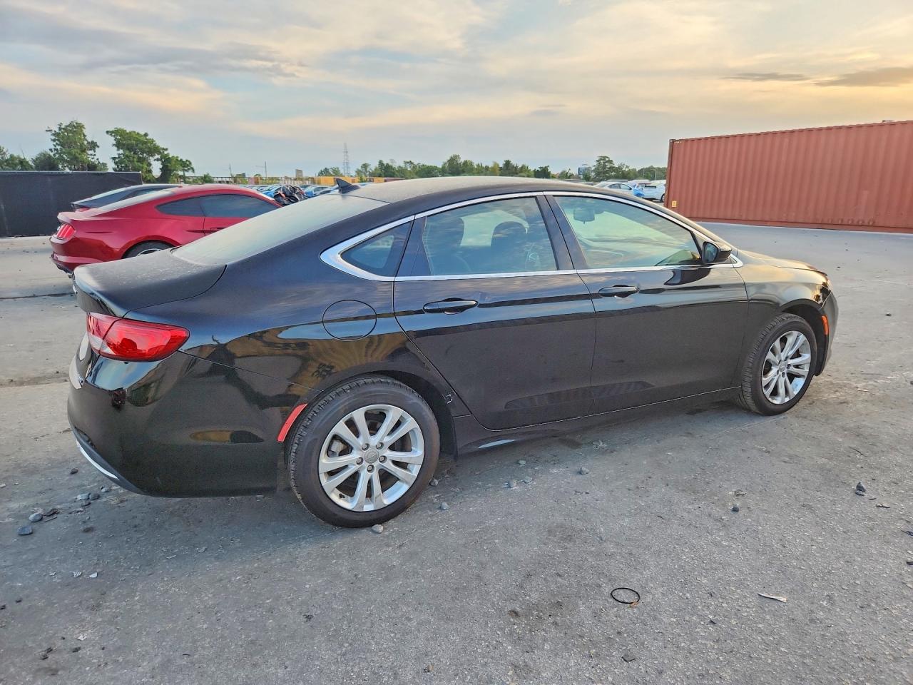 2015 CHRYSLER 200 LIMITED — снимка 3