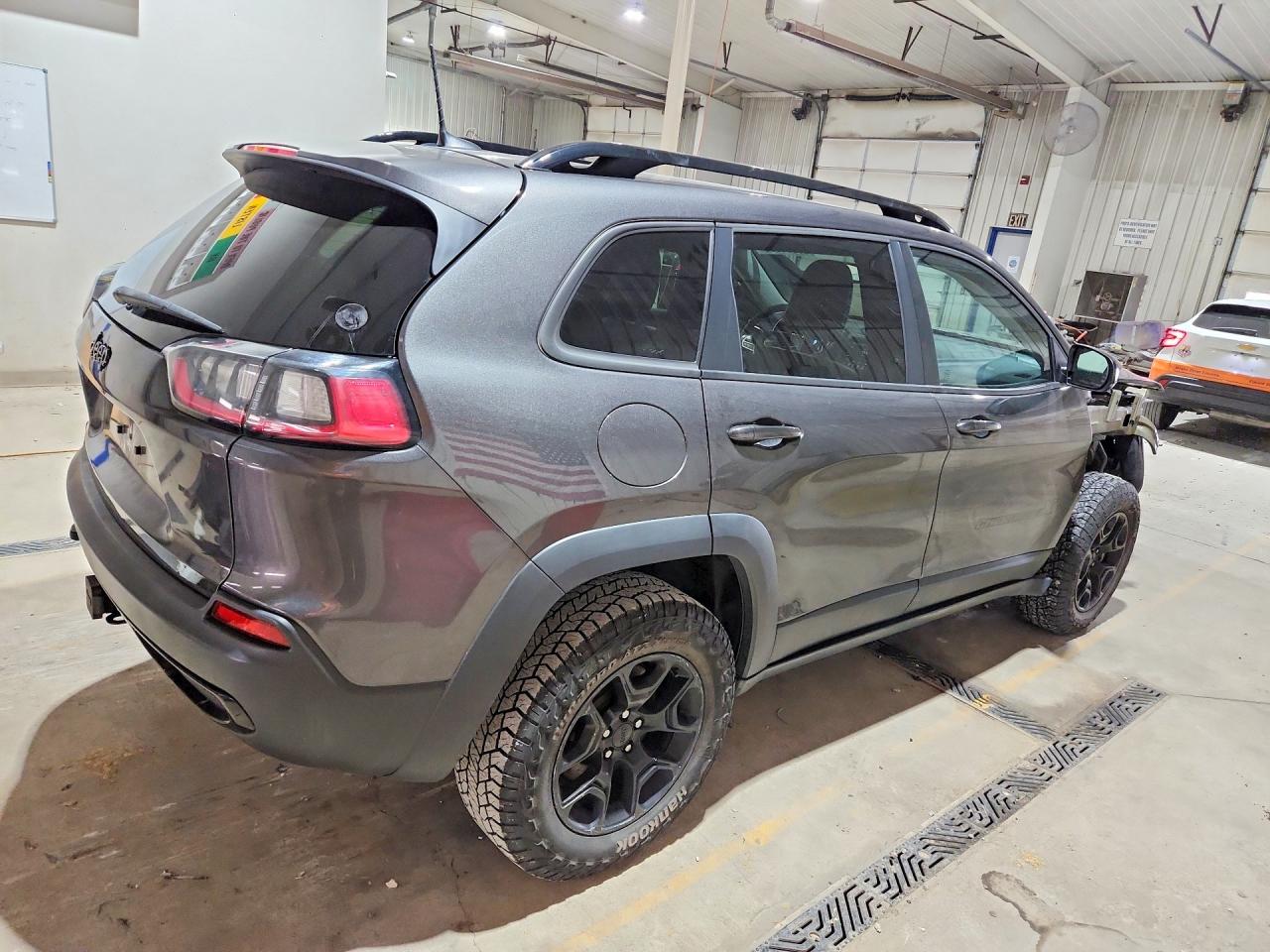 2022 JEEP CHEROKEE LATITUDE — photo 3