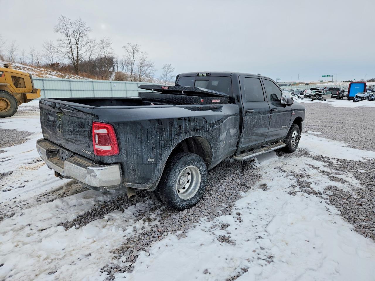 2024 RAM 3500 LARAMIE — снимка 3