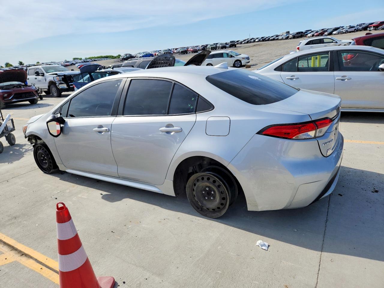 2022 TOYOTA COROLLA LE — снимка 2