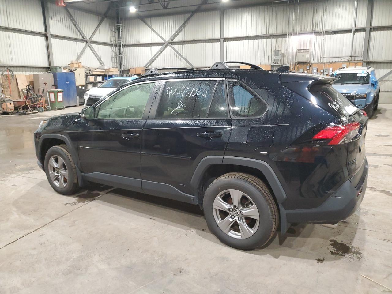 2022 TOYOTA RAV4 XLE — снимка 2