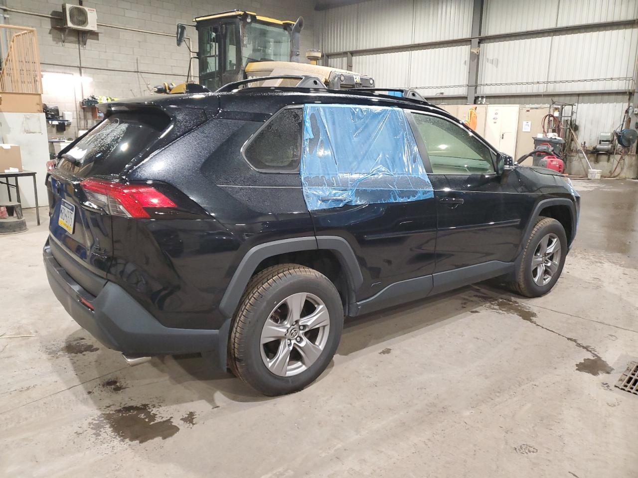 2022 TOYOTA RAV4 XLE — снимка 3
