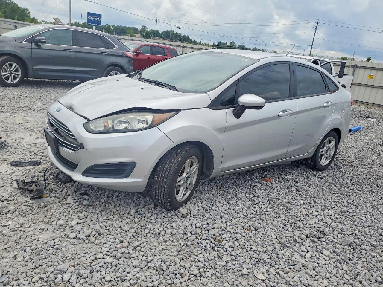 2017 FORD FIESTA SE