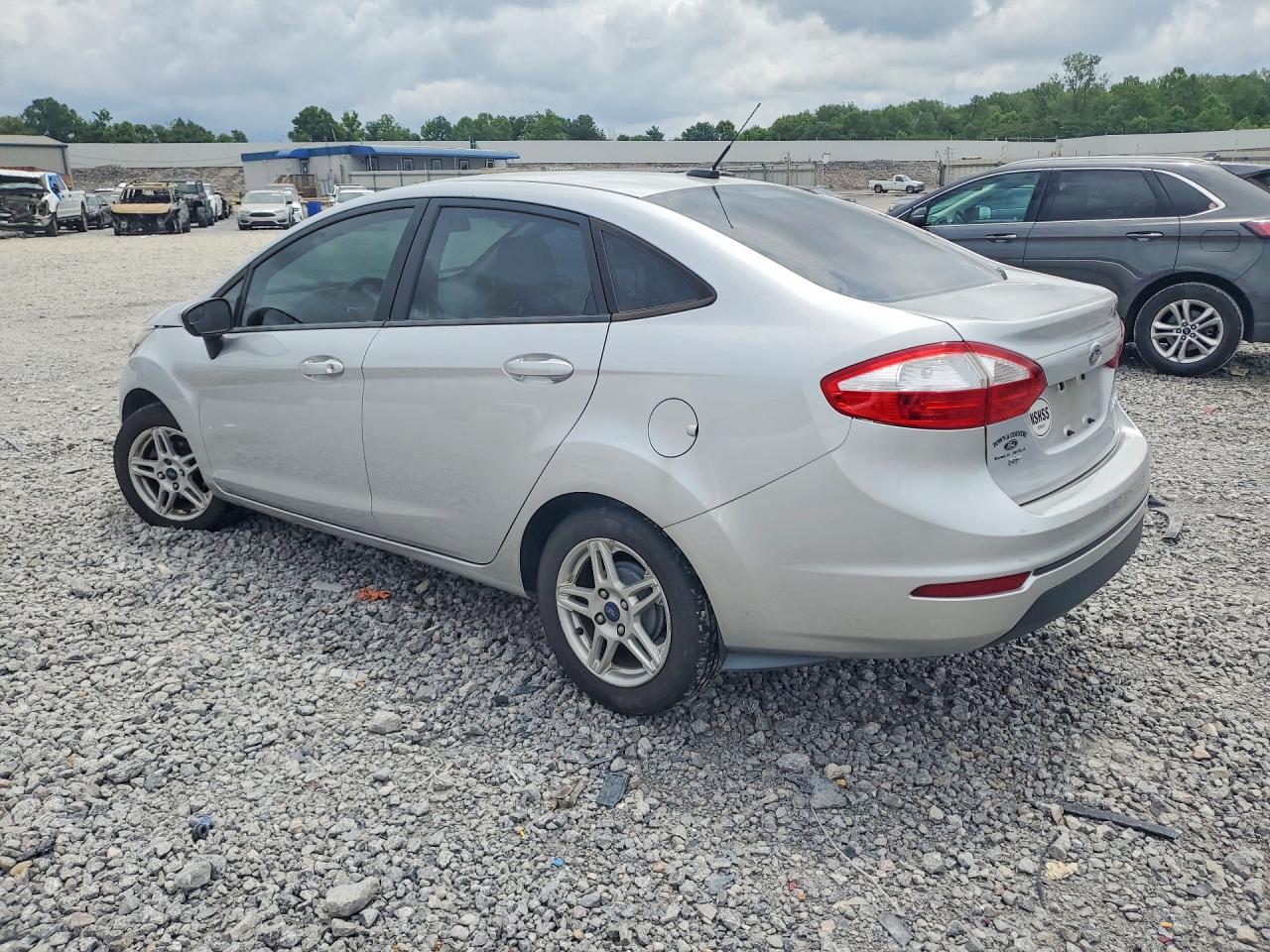2017 FORD FIESTA SE — снимка 2