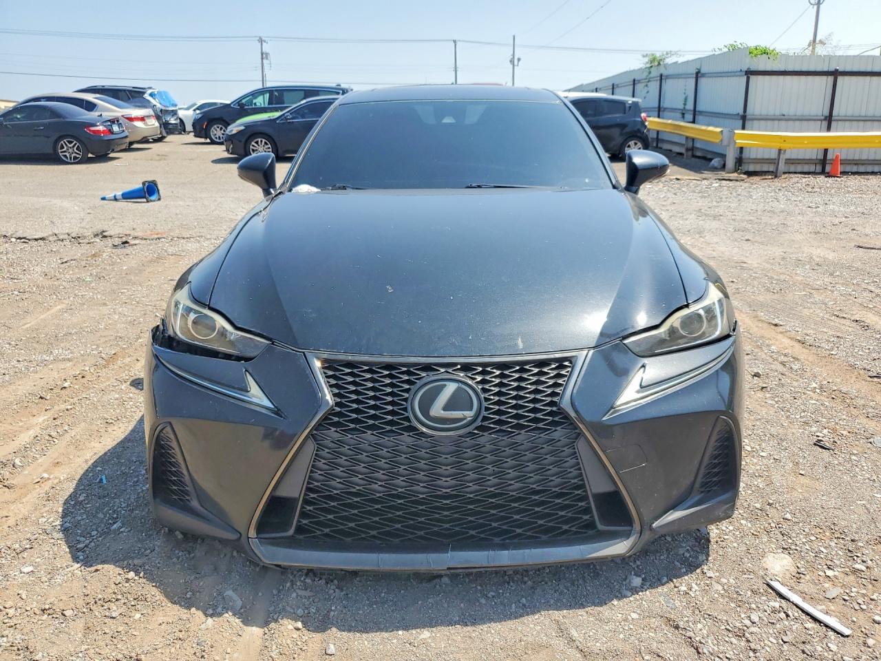 2017 LEXUS IS 300 — снимка 5