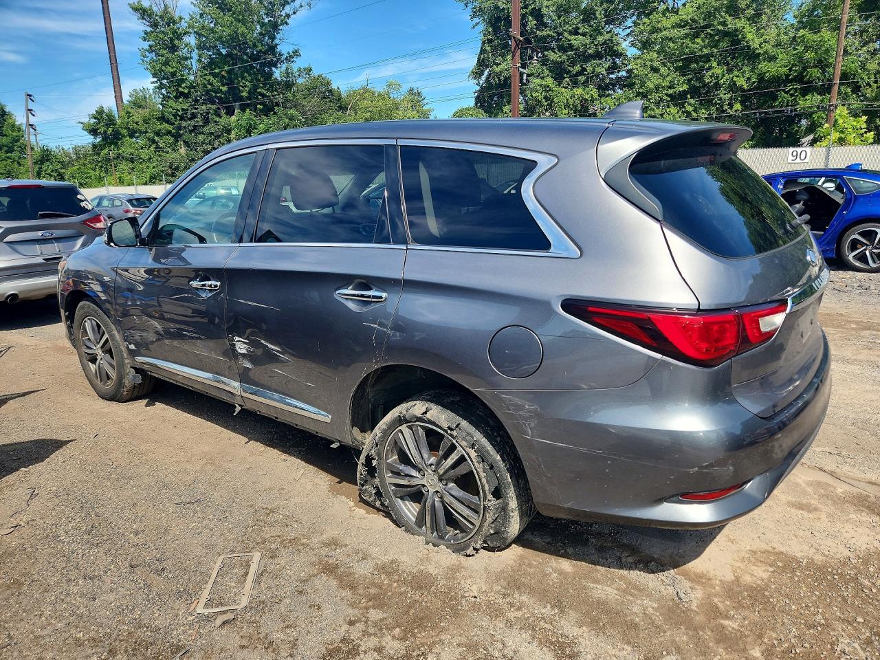 2017 INFINITI QX60 BASE — снимка 2